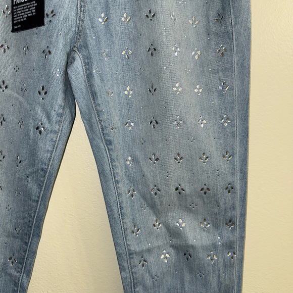 PAIGE Light Blue Cropped Jeans with Embellishments - Picture 4 of 9